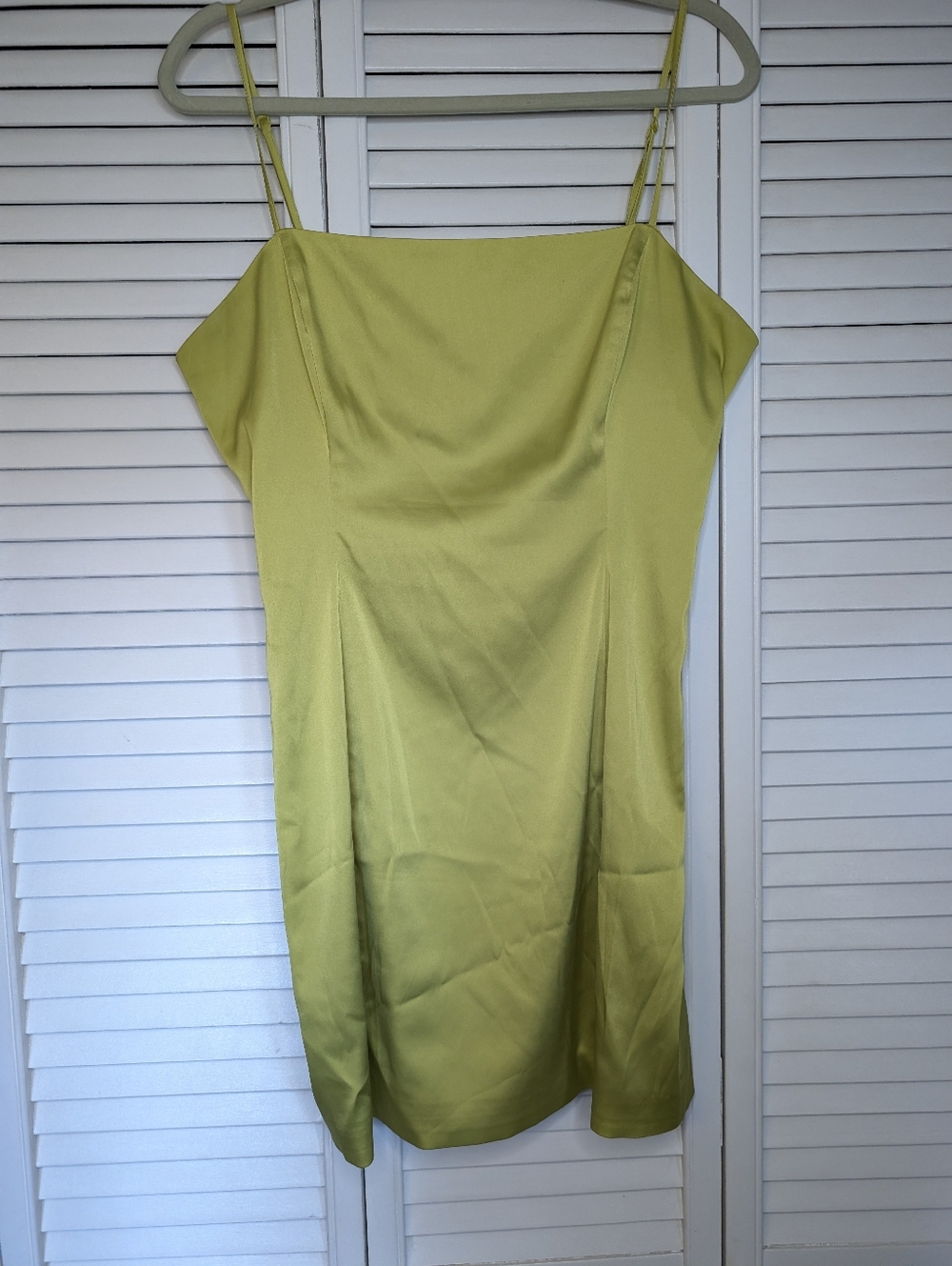 ARITZIA Sunday Best Shimmer Satin Mini Dress In Pear Green Size 12 - Picture 8 of 15
